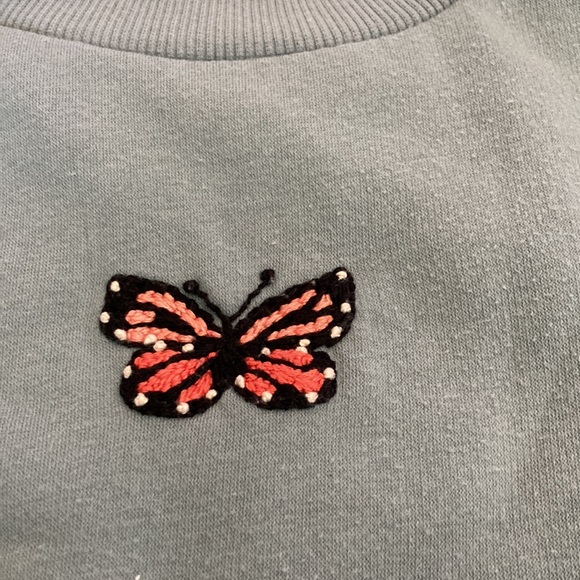 Cropped sweatshirt - Picture 2 of 2